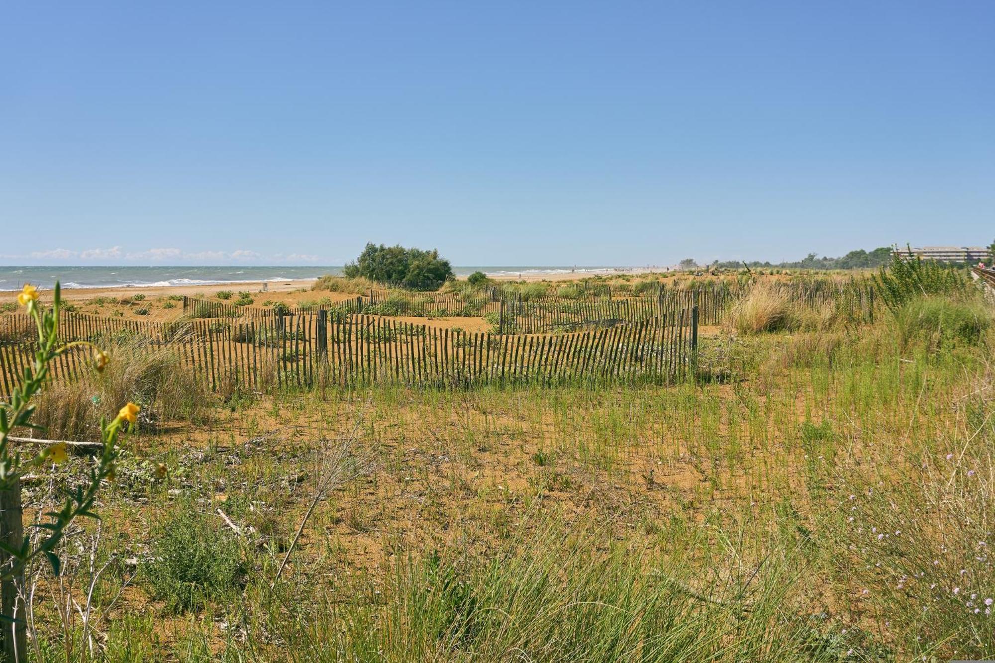 Bright Flat Overlooking The Sea - Beahost بيبيوني المظهر الخارجي الصورة